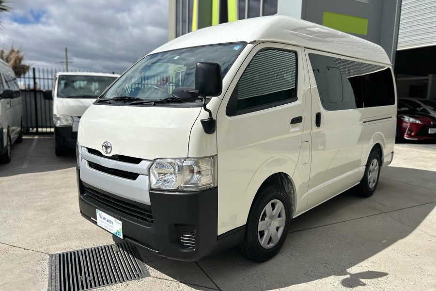 Toyota Hiace 2017